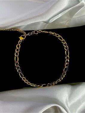 🩵6/$30 — Classic Gold Figaro Chain Bracelet Jewelry